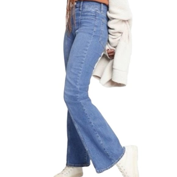 Gap- Vintage Rise- 2p Flare Leg Jeans - Picture 2 of 5
